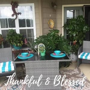 Meet your Posher, Geneva